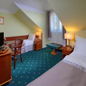 4* Отель Selsky Dvur - Bohemian Village Courtyard