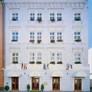 3* Отель Arbes